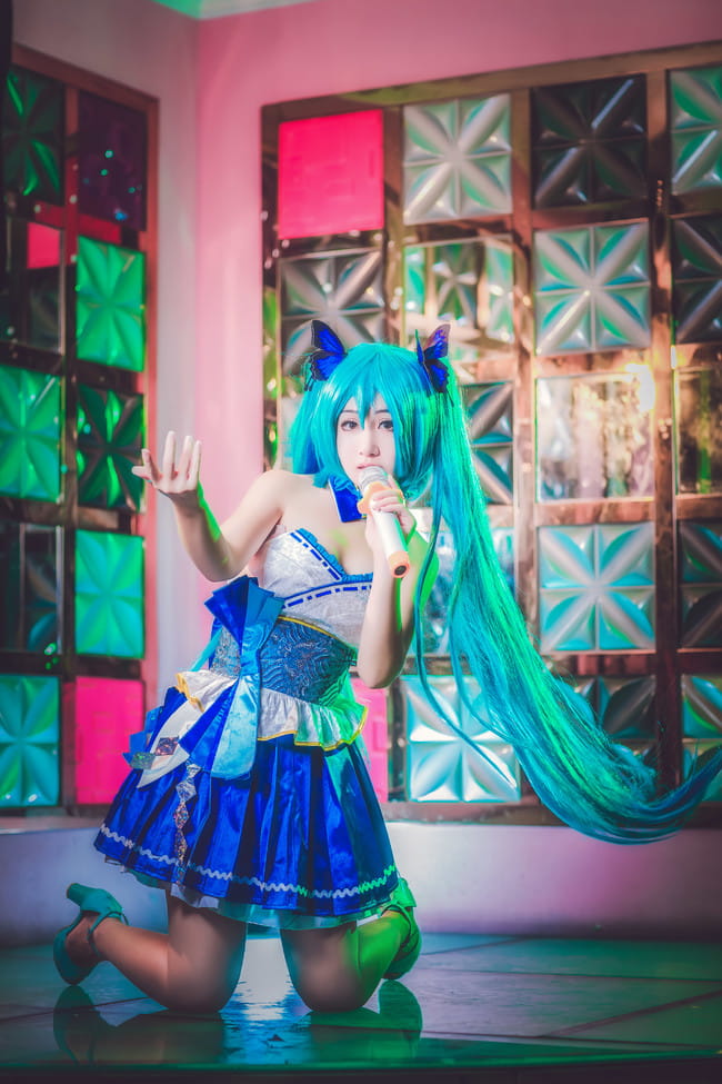 VOCALOID 随心所欲巫女·初音miku COS