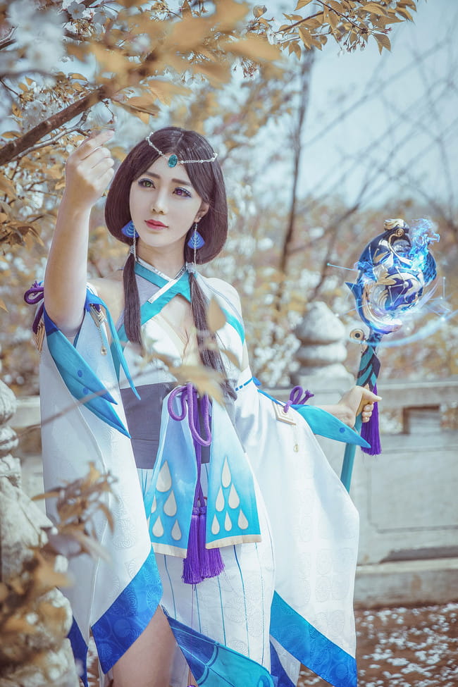 阴阳师 八百比丘尼·苍之雀羽 式神 妖怪 COS